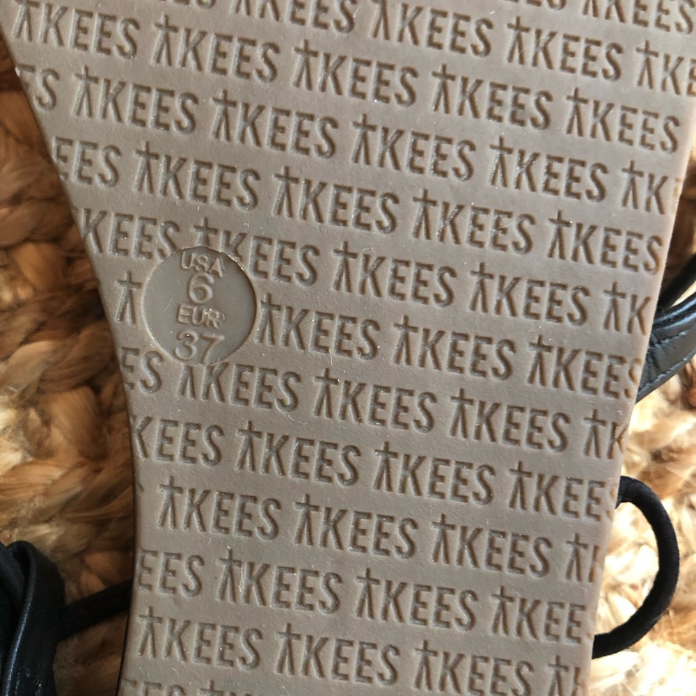 Brand New: Tkees Jo Lace Up Sandal. Black Leather. Size 6 or 37 - Picture 12 of 16